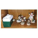Shelf of Snowmen (LR)