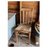 Antique Wood Chair (WG)