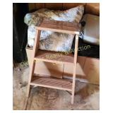 Wood Stepladder (BG)