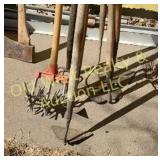 Hoes & Miscellaneous (BG)