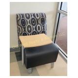 Chair w/Moveable Tray