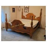King Bed w/Serta Adjustable Mattress