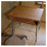 School Desk (BS)
