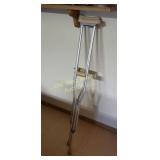 Crutches (BS)
