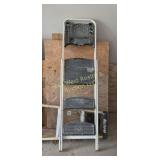 Step Stool (G)