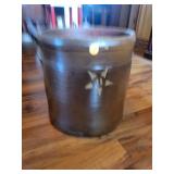 Star No 8 Crock