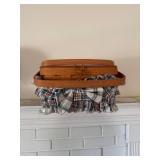 Small Longaberger Picnic Basket