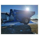 J&M 1222 Series X Grain Cart, Model 1112-20