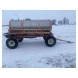 1000 Gallon Stainless Tank On Clarke Gear