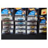 14 Hot Wheels: 