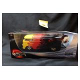 100% Hot Wheels Customized VW Drag Bus 29227