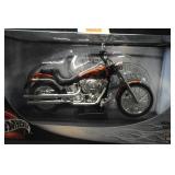 1:10 Scale Hot Wheels Harley-Davidson Softtail