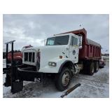 Freightliner Tandem Axle Dump Truck