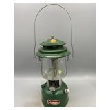 Vintage Coleman 220K 1981 Double-Mantle Lantern