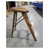 Vinathe Wooden Step Stool