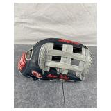 Aaron Judge Autographed Glove MLB Cert; Aaron