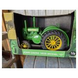 1/8th Scale Ertl John Deere D Tractor