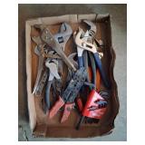 Pliers & Adjustable Wrenches