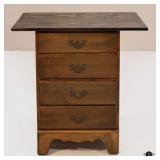 Chest of Drawers / Nightstand