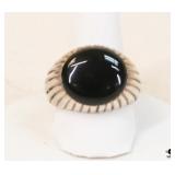 Sz 8 Sterling Silver Ring w/ Stone