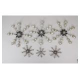 Snow Flake Ornaments / 6 Pc