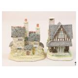 David Winter Cottage Figurine s / 2 Pc