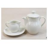 Villeroy & Boch Teapot & Creamer