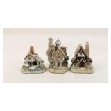 David Winter Cottages Collectible Figures/ 3pc