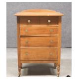 Antique Chest of Drawers Antique Chest of Drawers