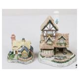 David Winter Cottages Collectible Figures/ 2pc David Winter Cottages Collectible Figures/ 2pc