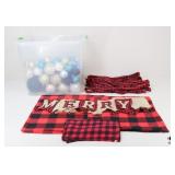 Christmas Ornaments & Decor