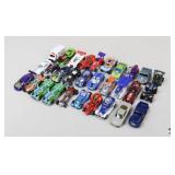 Hot Wheels Assortment / 30 pc