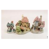 David Winter Cottages Collectible Figurines / 3 pc