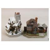 David Winter Cottages Collectible Figurines / 2 pc
