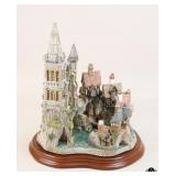 David Winter Cottages Collectible Figurine