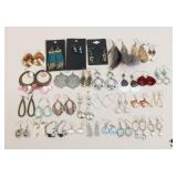 Fashion Earrings / 30 pairs