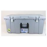 Sterlite Rolling Footlocker