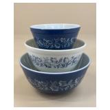 Pyrex "Colonial Mist" Mixing Bowl Set