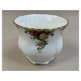 Royal Albert 'Old Country Roses' Planter