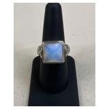 Sz 8 Sterling Silver Ring w/ Stone