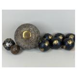 Painted Resin Orbs / 9 pc