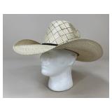 Sz. 7  Cavenderï¿½s Straw Hat