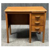 Wood Desk w 3 Drawers