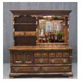 Dresser w / Mirrored Hutch