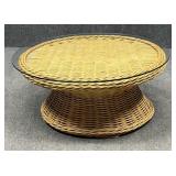 Wicker Coffee Table w / Glass Top