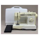 Singer Sewing Machine w/ Storage Case