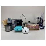 Kitchen Appliance Assortment / 11 pc