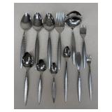 Oneida Community Venetia Flatware|34 pc