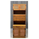 Ethan Allen Cabinet w / Hutch