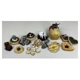 Artificial Bakery Items